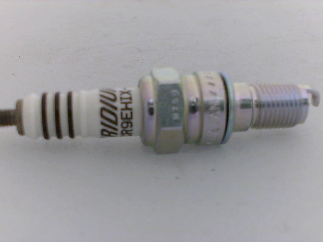BUJIA NGK IRIDIO CR9EHIX-9 CBR600R/CBR1000RR