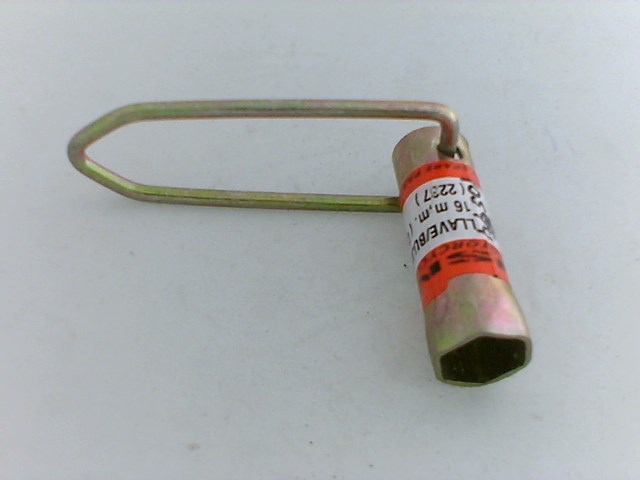 LLAVE BUJIA 16 MM (C-7) / LLAVE PARA BUJIAS DE 16 MM C7HSA
