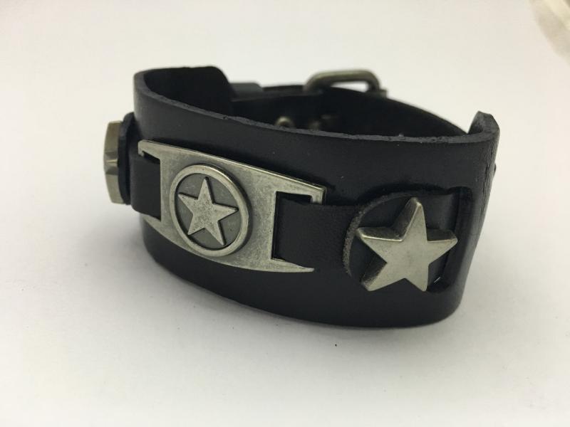 ACCESORIO PULSERA ESTRELLA AMERICA