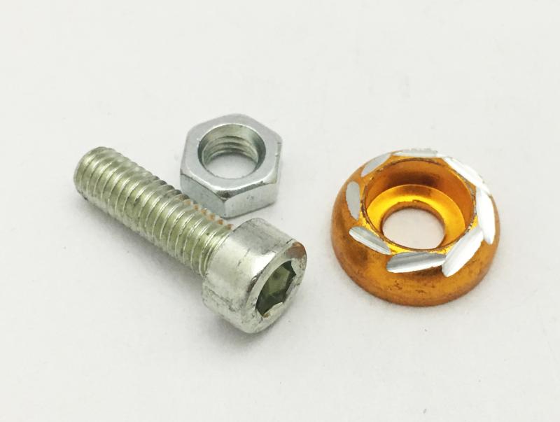 TORNILLO DECORATIVO DORADO REDONDO