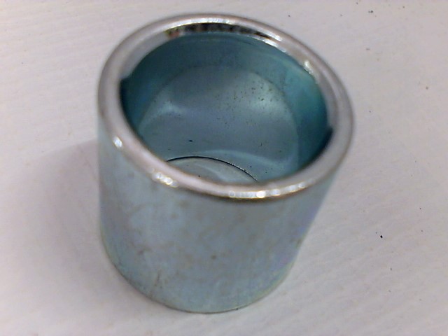 BUJE SEPARADOR RUEDA TRAS LADO IZQ 20MM DIAMETRO INTERNO FT-125 / CLASSIC 125
