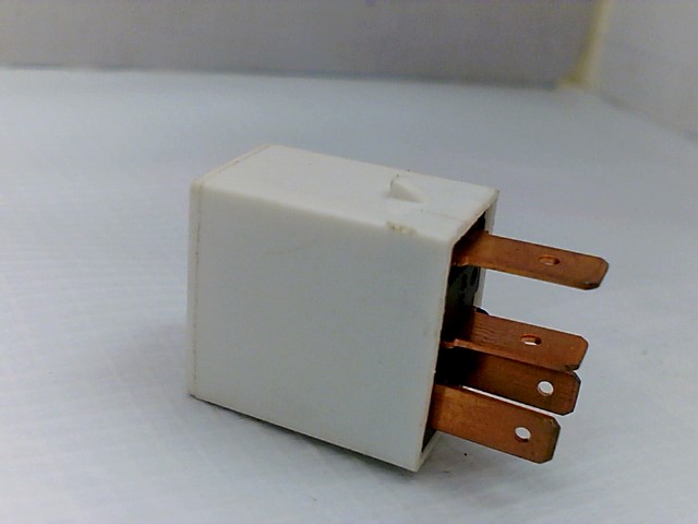 RELEVADOR DE MOTOR DE ARRANQUE NS-200 12VCC