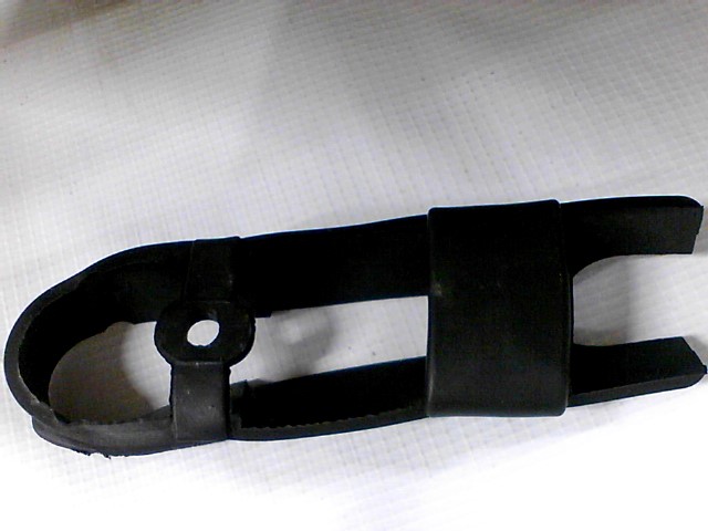 DESLIZADOR DE CADENA(HUESO) RC-150 GT