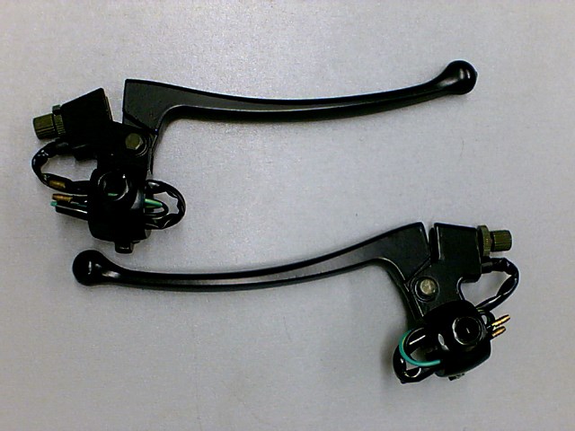MANIJA EMBRAGUE Y FRENO C/BASE FORZA125/CG125/FT150 GRAFITO/DT150 JGO