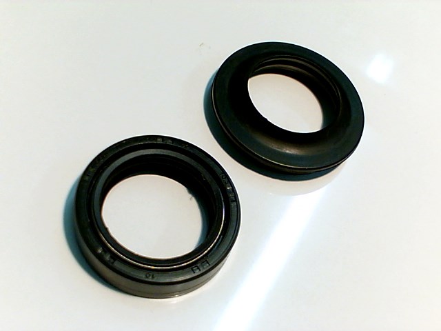 RETENES JSMX SUSPENSION/CUBREPOLVO (JGO)150Z/FT150/GL150/CGL125 TOOL  31*43*10.3