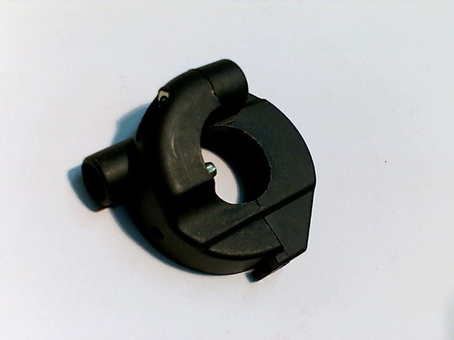 ABRAZADERA DE ACELERADOR FORZA 150