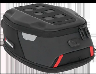 PRO DAYPACK TANK BAG. 5-8 L.