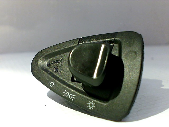 BOTON ENCENDIDO DE LUZ D125 16-19/X125 18-20/AT110 ROJA 17-19 /X-110 17-19