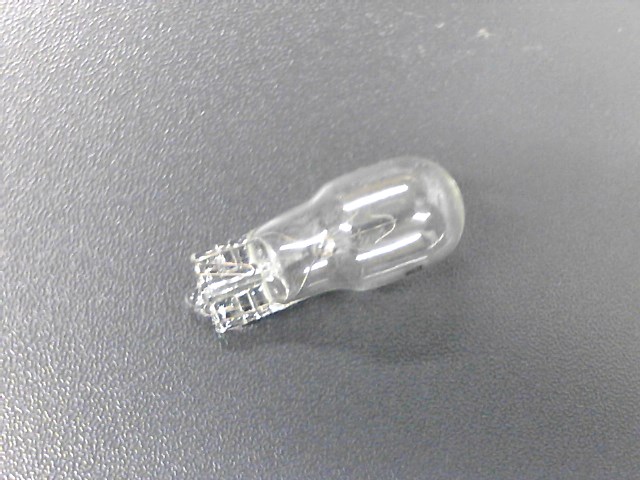 FOCO PELLIZCO (GRANDE) 12V 18W CLARO