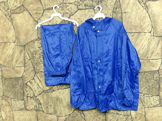IMPERMEABLE DOS PIEZAS PANTALON Y CHAMARRA COLOR AZUL REY