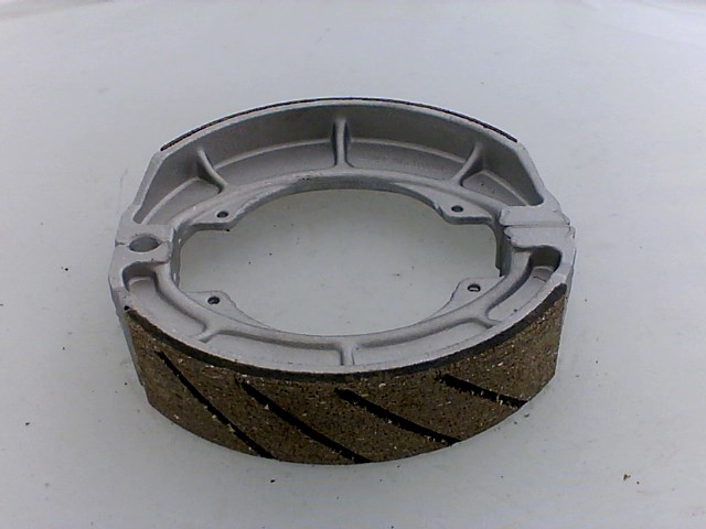BALATAS TRAS(TAMBOR) SUZUKI GN250
