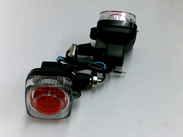 DIRECCIONAL JSMX JGO CUADRADOS TIPO CG125 ANTIGUA MICA TRANSPARENTE TRONCO CORTO