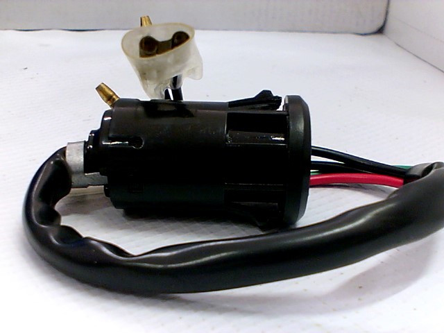 SWITCH MAREMOTO ENCENDIDO CARGO/TITAN 95-2000 5 CABLES