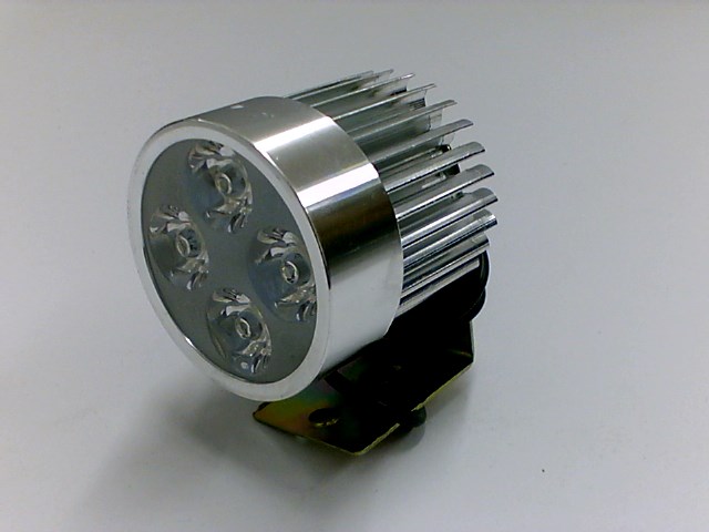 FARO JSMX AUXILIAR LED DE METAL CON BASE