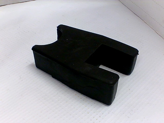 DESLIZADOR DE CADENA(HUESO) FT-150 / FT-150GT / FT-150GTI